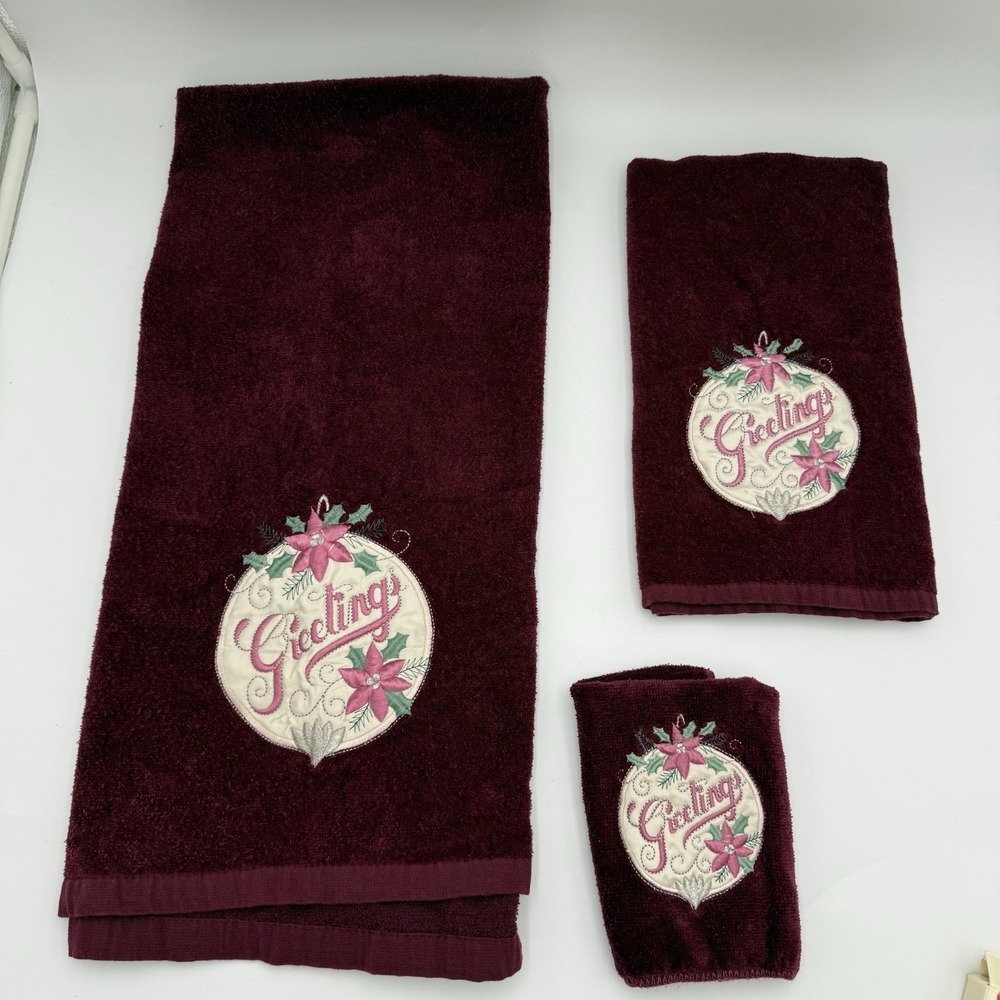 Set 3 Vintage Holiday Embroidered Santa Bath & Hand Towels 100% Cotton Maroon - Picture 5 of 8